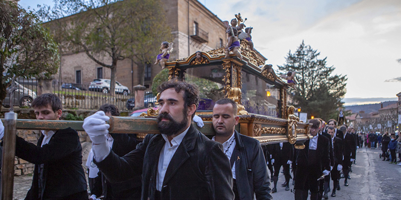 La Cofradía de la Vera Cruz y del Santo Sepulcro, testimonio del patrimonio monumental, artístico e inmaterial de Sigüenza